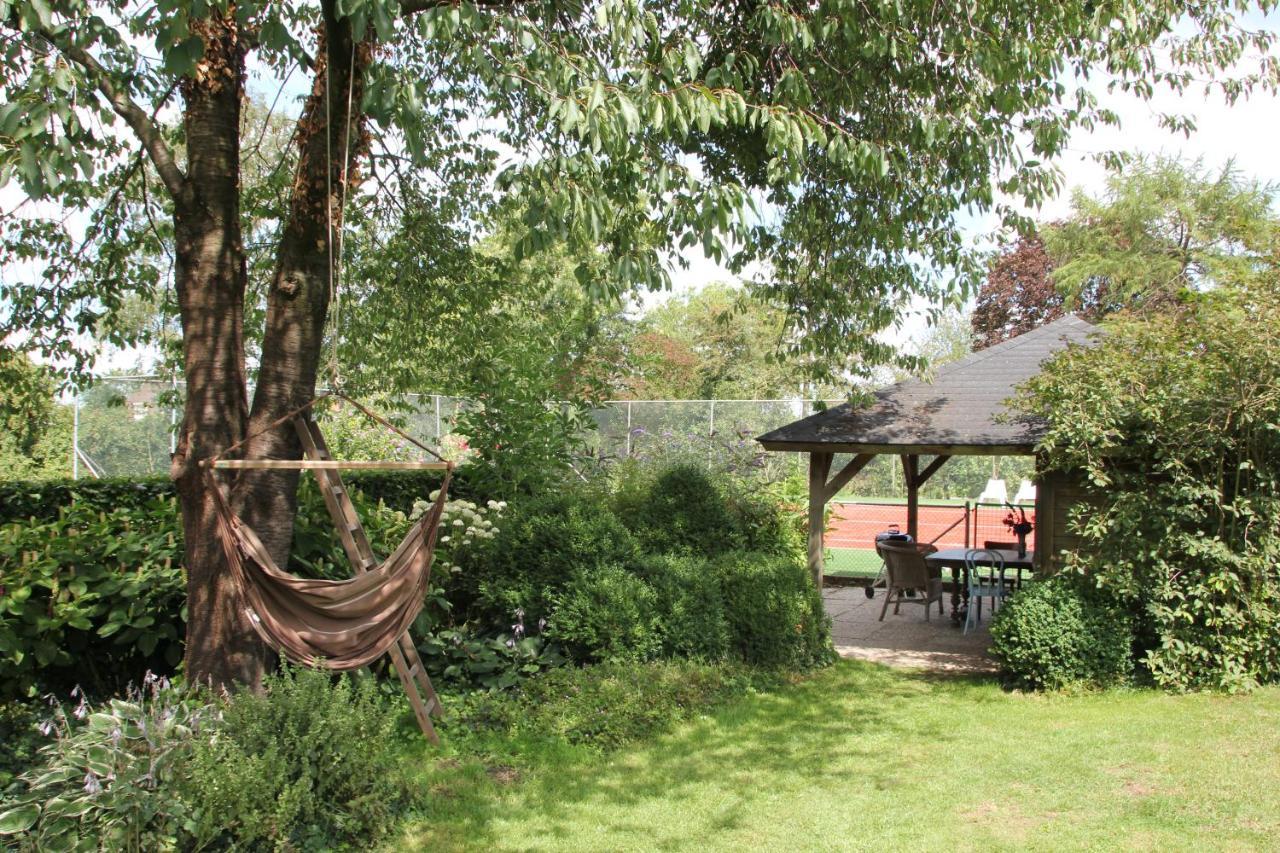 Вілла Familiehuis De Betuwe Met Prive Kunstgras Tennisbaan En Sauna Erichem Екстер'єр фото